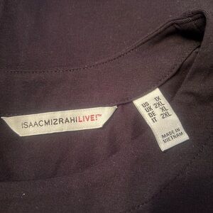 Isaac Mizrahi Black Short Sleeve Tee